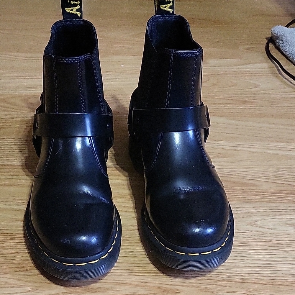 Dr.Marten 2976 Harness Analine Leather Chelsea Boot